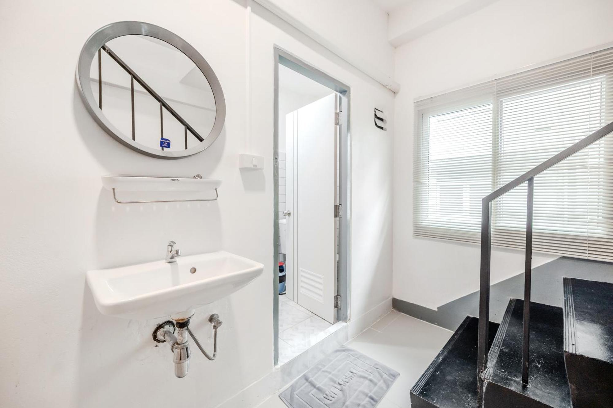Entire Cozy House/near Bts Skytrain/12pp Villa *