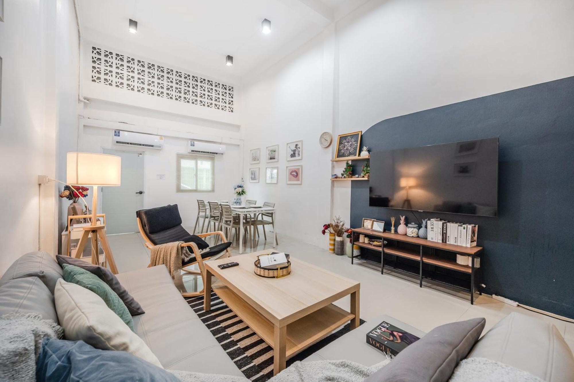 Villa Entire Cozy House/near Bts Skytrain/12pp Bangkok